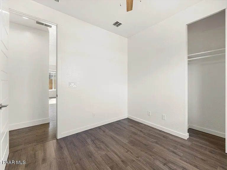 1643 Stratford Pl — Photo 21