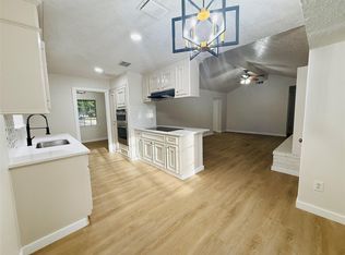 6734 Indian Lake Dr, Missouri City, TX 77489