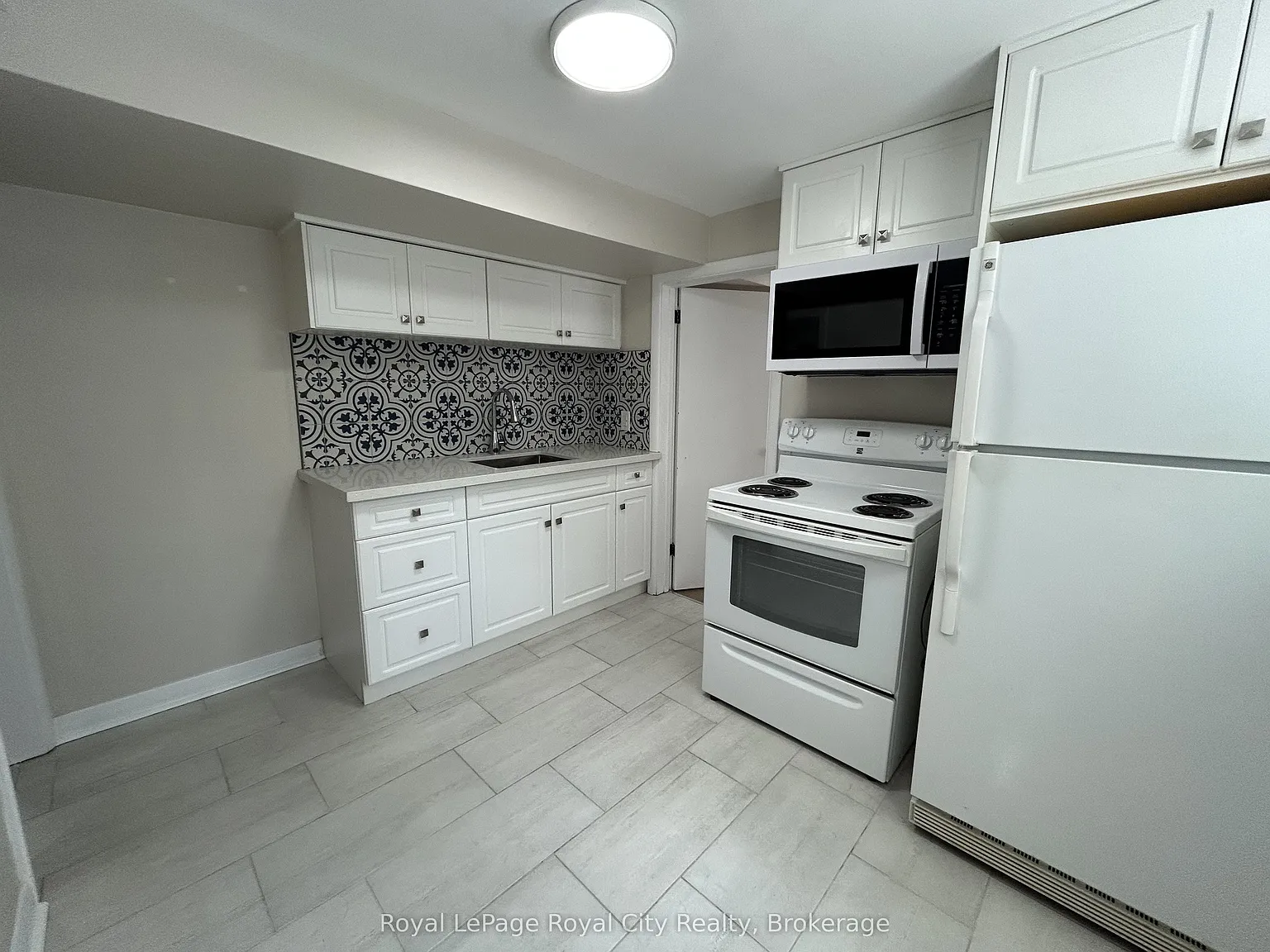 2 bed, $1,980 — Photo 4