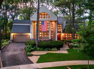 623 E Bailey Rd, Naperville, IL 60565