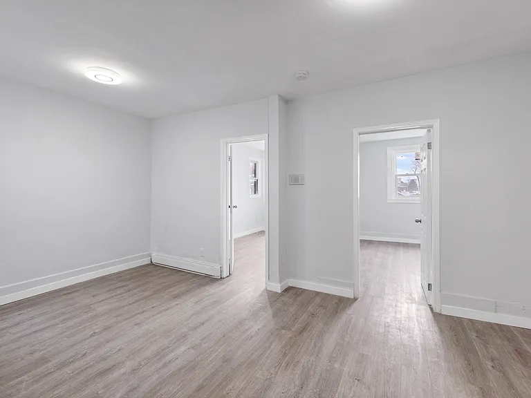 1292 Parent Ave #10 — Photo 6
