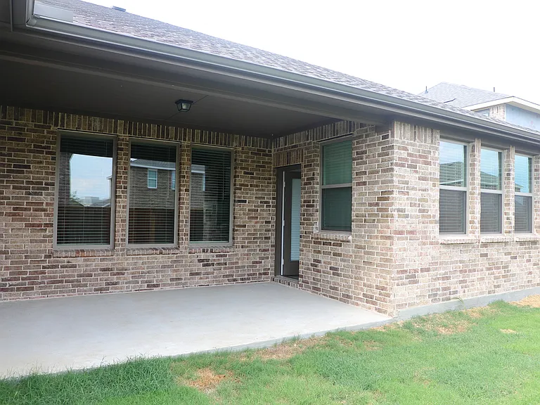 1618 Glacier Dr — Photo 17