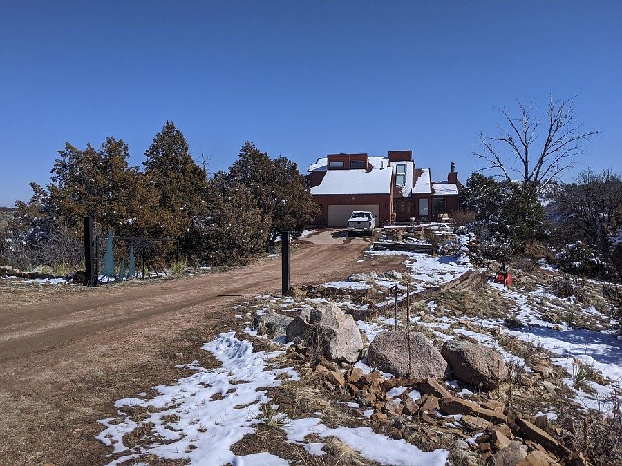 2nd image of 4200 Decker Pl