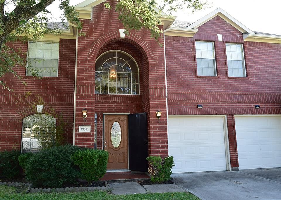 1st image of 13515 Agarita Ln