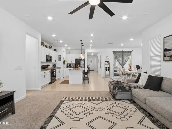 9947 E THORNBUSH Avenue, Mesa, AZ 85212