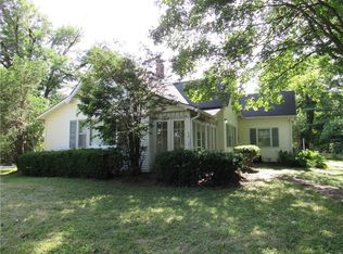 9866 Haverstick Rd, Indianapolis, IN 46280