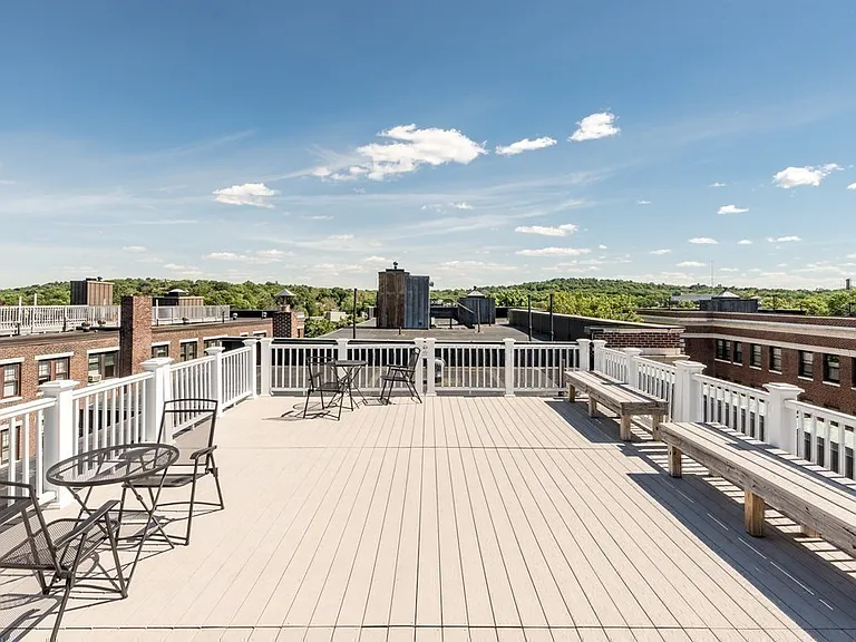145 Englewood Ave #33 — Photo 34