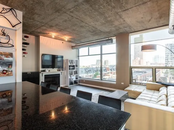 125 E 13th St Unit 513, Chicago, IL 60605