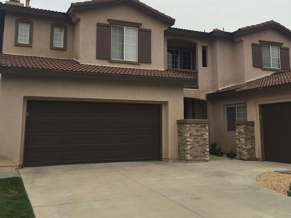 1st image of 37742 Oxford Dr