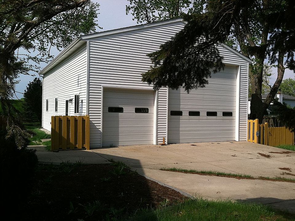 2nd image of 3307 Curtice Rd