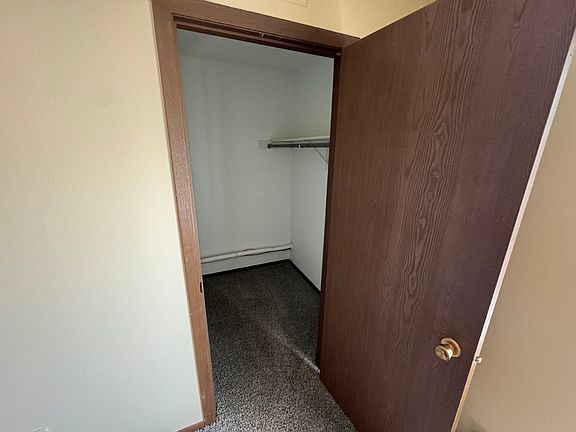 4th image of 1401 Woodland Dr #2