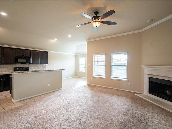 4th image of 247 Thatcher Dr