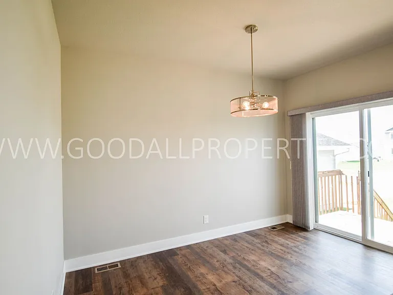 342 N Warrior Ln — Photo 13