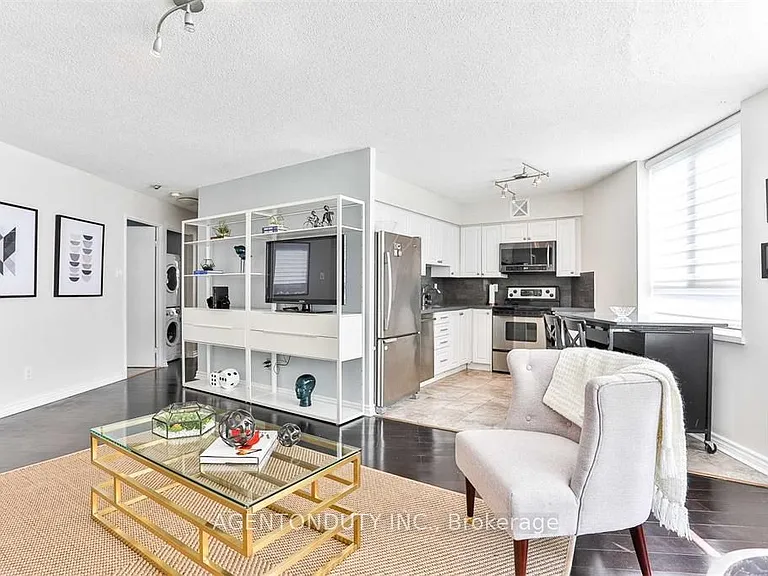 250 Queens Quay W #206 — Photo 11