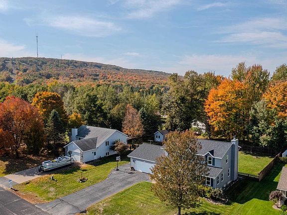 4th image of 227888 LANNER AVENUE