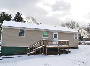 456 Rockdale Rd, Follansbee, WV 26037