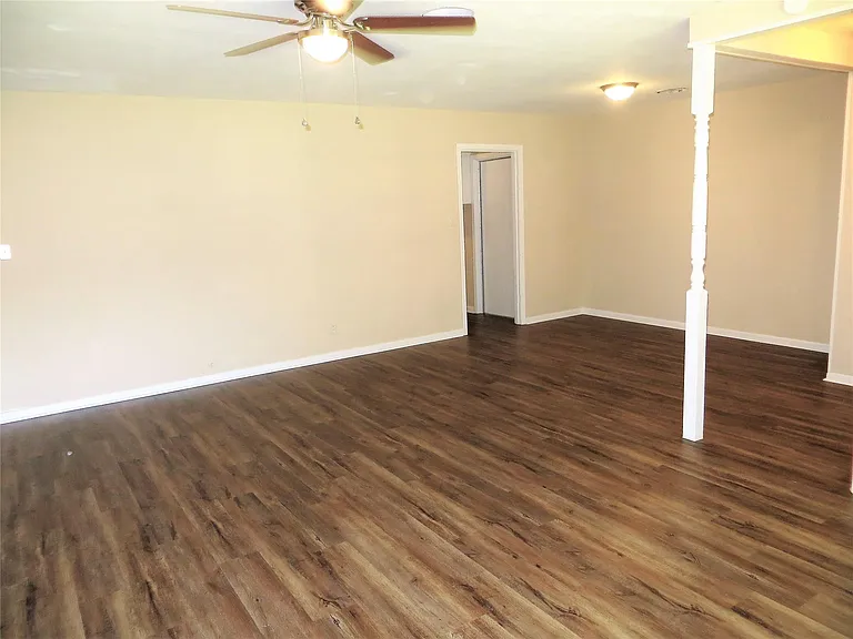 2809 Rosadele St — Photo 7
