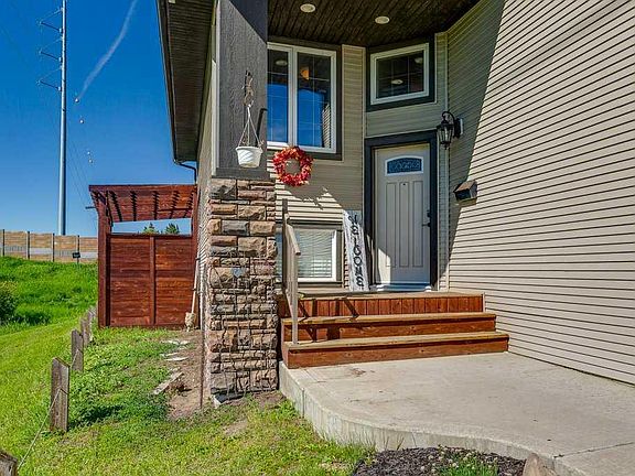 4th image of 84 E Windermere Close