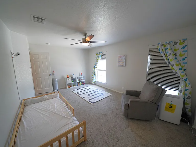 740 Fountain Gate — Photo 40