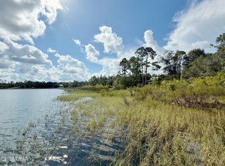 22 Seminole Ln, Marianna, FL 32448