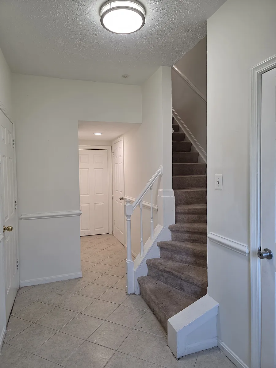 Building Photo - 8988 Cannon Ridge Dr