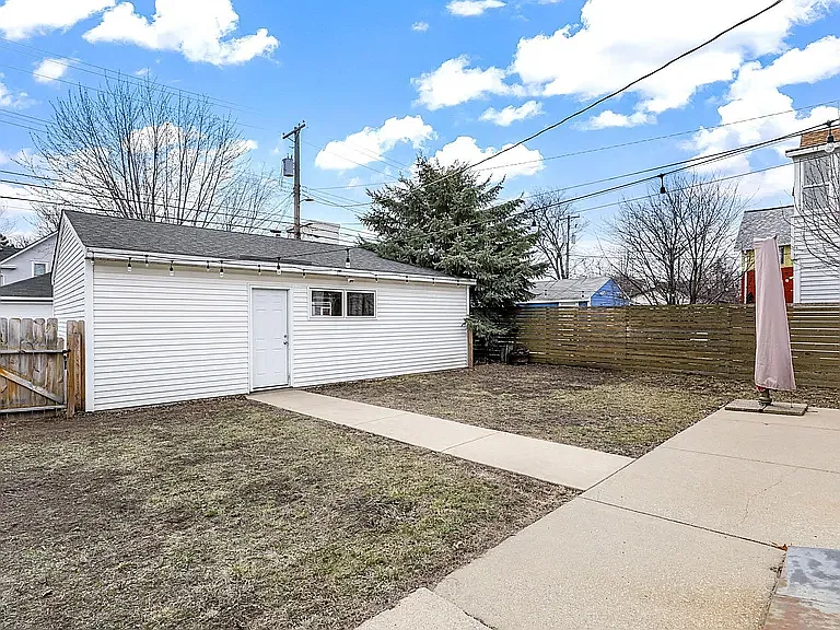 3433 Aldrich Ave S — Photo 46