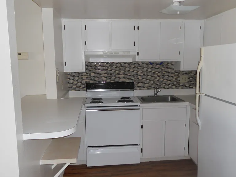 618 Orange Dr #212 — Photo 4