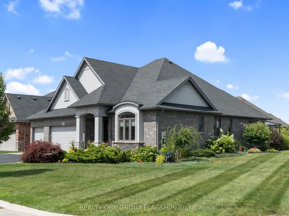 104 Berwick Trl, Welland, ON L3B 0C8