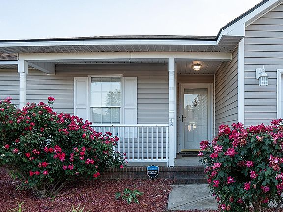 3rd image of 3214 Lubbock Dr