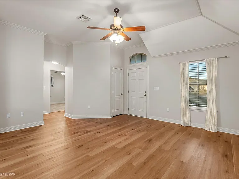 3303 Grand Lake Dr — Photo 4