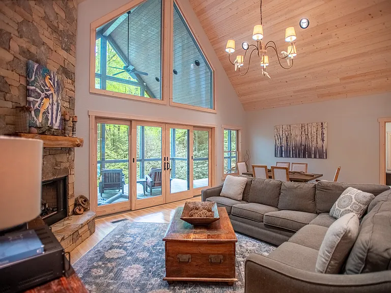 350 Celo Cove Dr — Photo 8