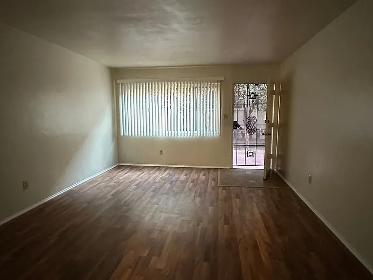 4225 Kansas St #4 — Photo 5
