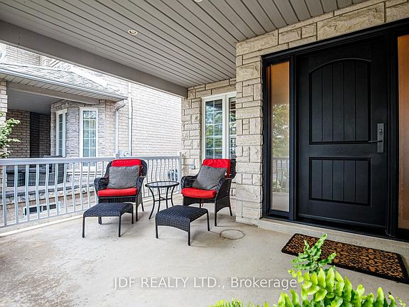 3rd image of 164 Golden Gate Cir