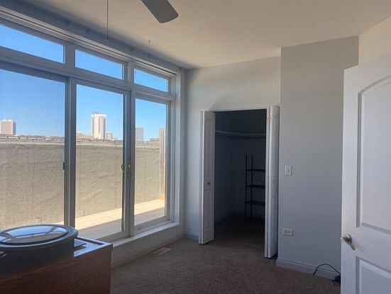 1st image of 1215 W Gunnison St APT 314