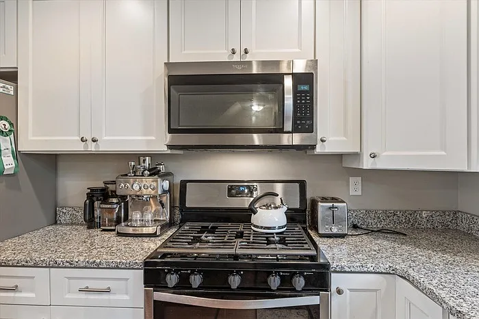 38 Perham St #E — Photo 3