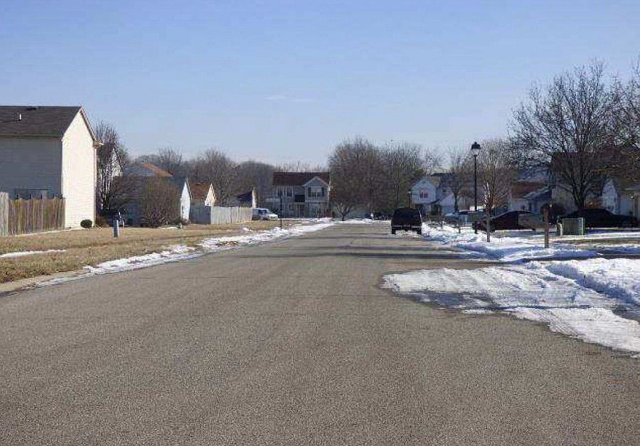 2nd image of 5649 Woodland Way