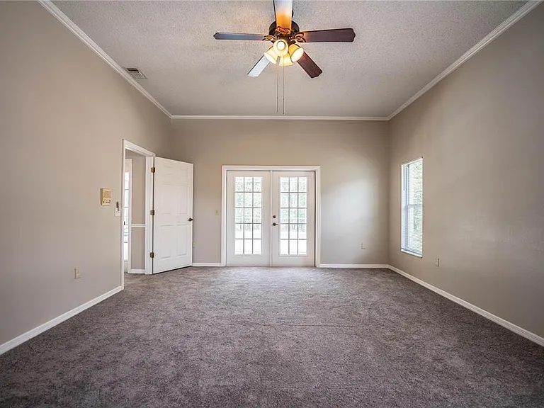 2326 Deerbrook Dr — Photo 38