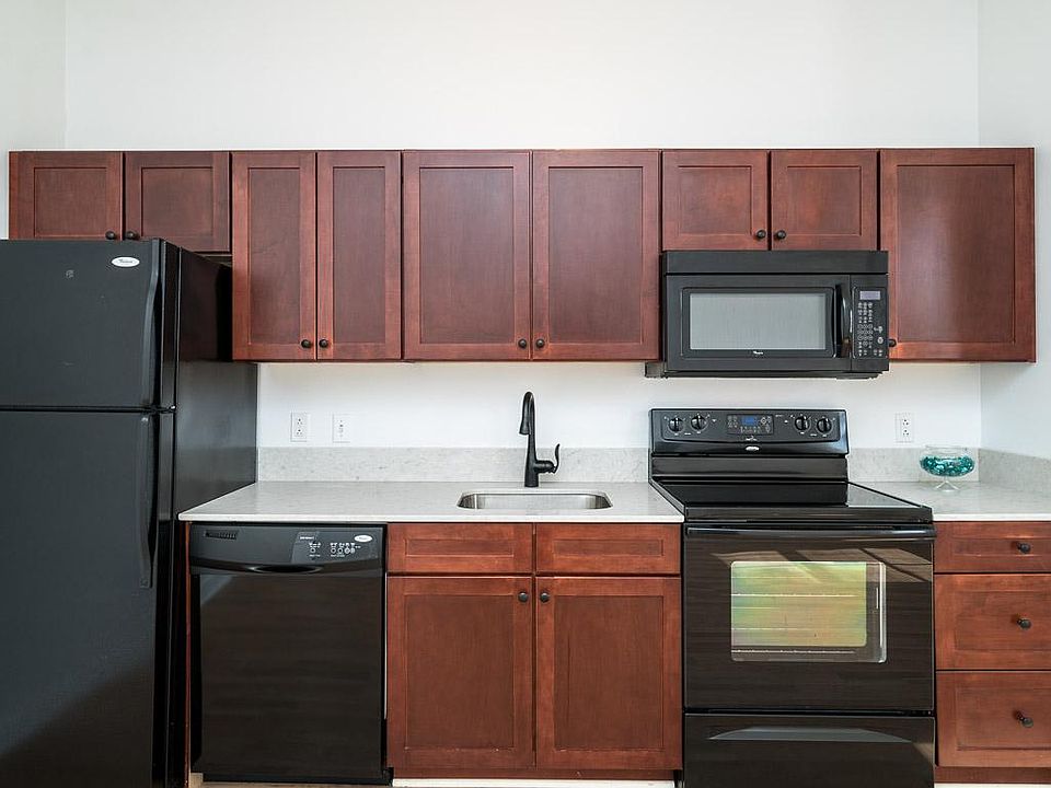 1st image of 3301 Henry Ave #209