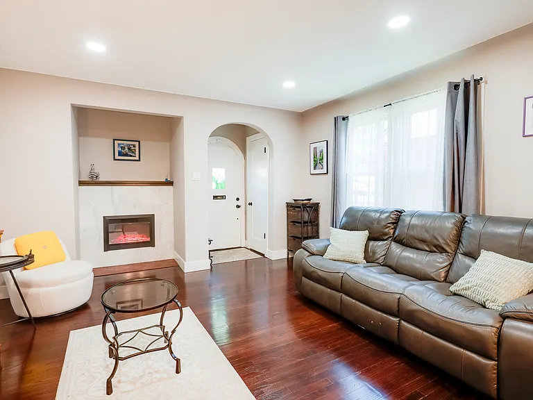 1830 Oconnell Ave — Photo 4