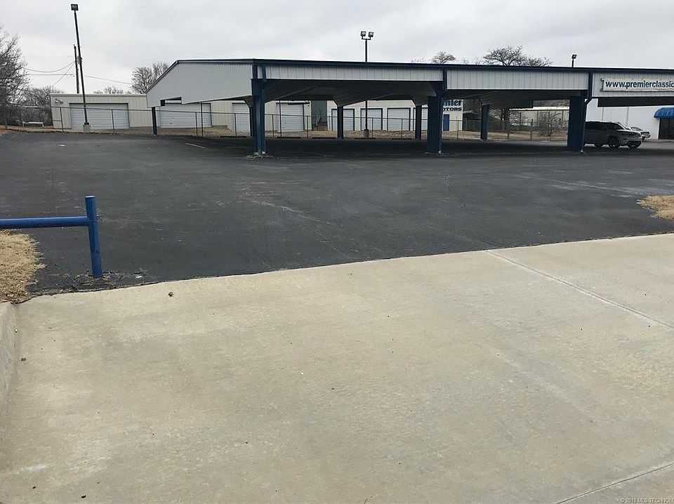 1st image of SE Washington Blvd