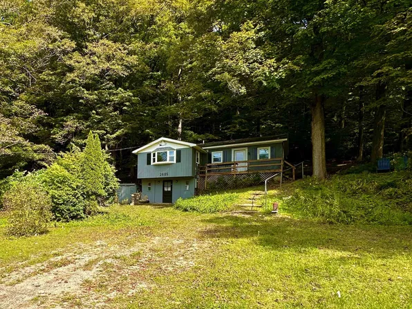 2685 N Pownal Road, Pownal, VT 05261