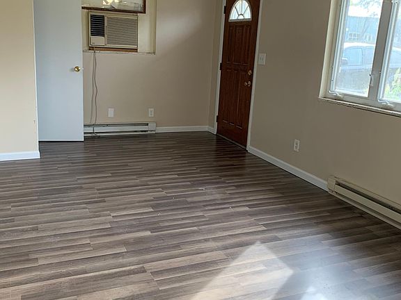4th image of 7544 E Woodlawn Ave