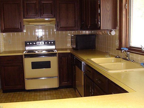 5th image of 151 Timberlane Dr