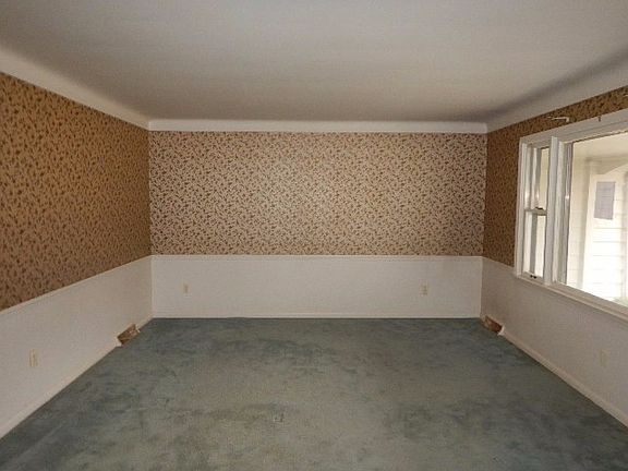 2nd image of 6960 Ron Park Pl