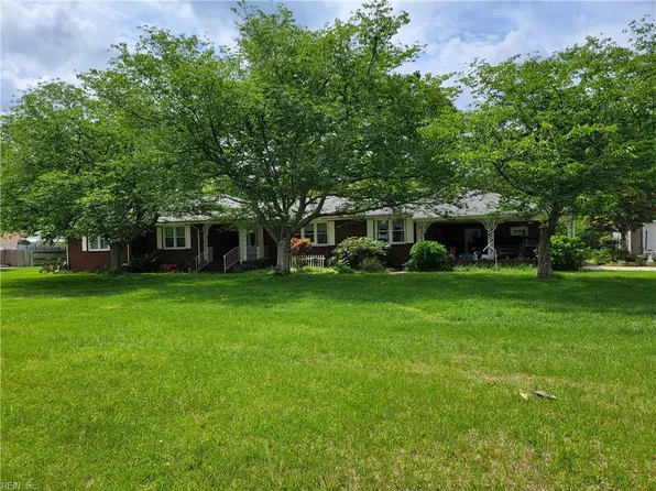 572 Hillwell Rd, Chesapeake, VA 23322