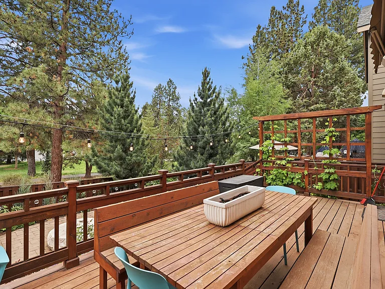 61330 Huckleberry Pl — Photo 50
