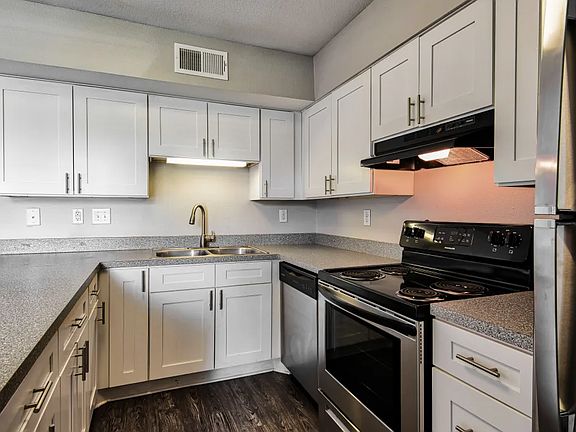 2nd image of 201 Wilcrest Dr #6232