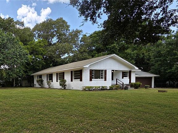 2nd image of 1951 Highland Forest Dr