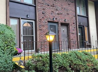 11 Cedar Ct, Selden, NY 11784