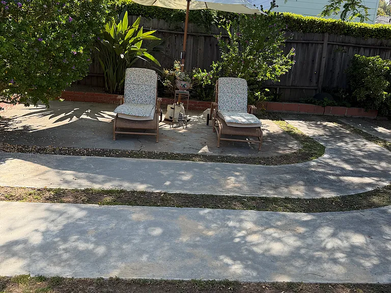 Burkshire Ave — Photo 3
